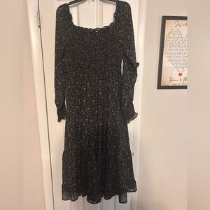 Black Long Sleeve Scoop Neck maternity dress